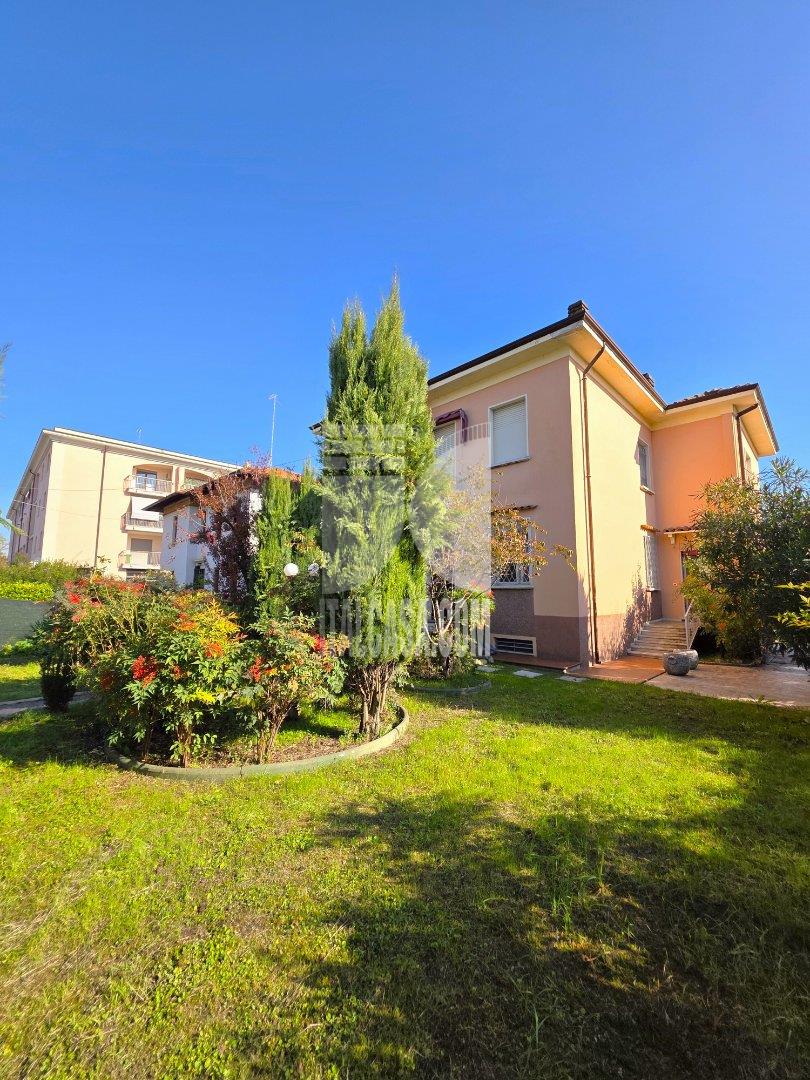 Villa Unifamiliare in vendita a Borgo Virgilio