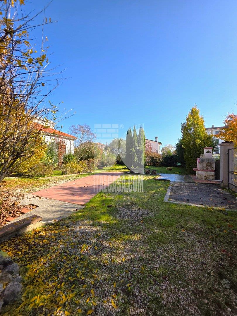 Villa Unifamiliare in vendita a Borgo Virgilio
