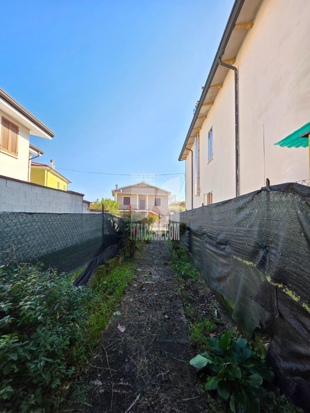 Villa Unifamiliare in vendita a Borgo Virgilio
