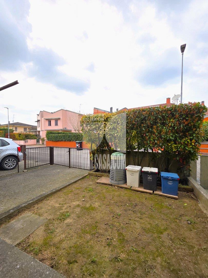 Villa a schiera in vendita a Borgo Virgilio