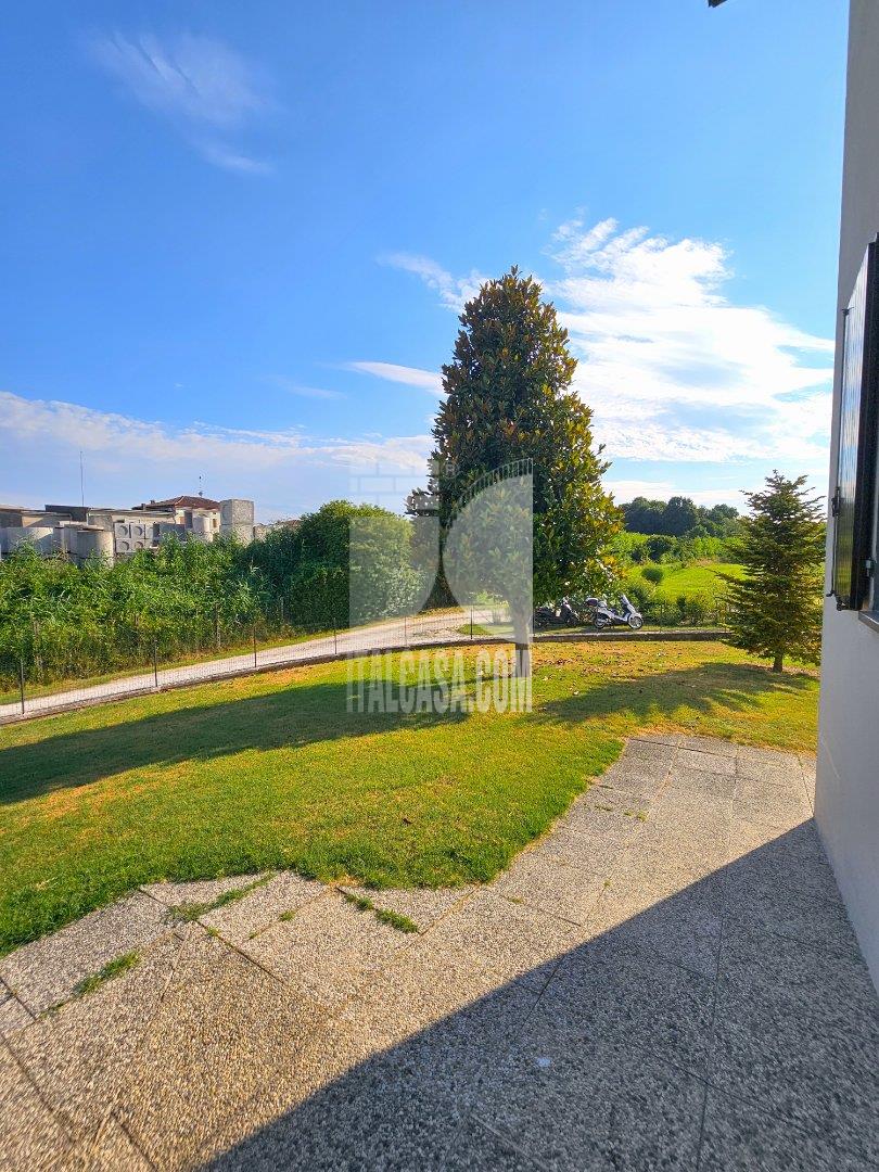 Villa Bifamiliare in vendita a Bagnolo San Vito