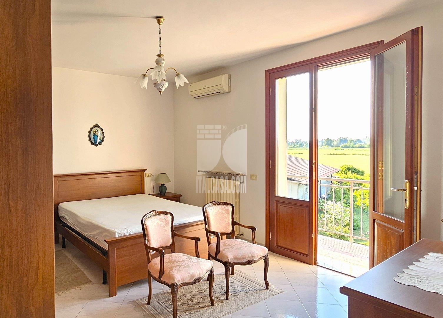 Villa Bifamiliare in vendita a Bagnolo San Vito