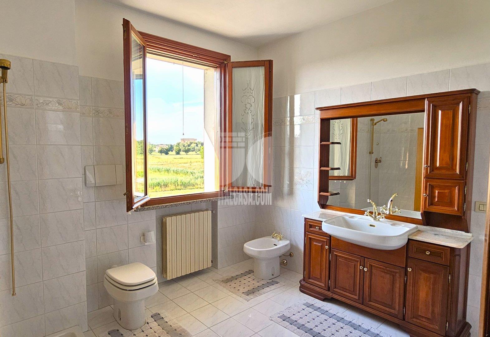 Villa Bifamiliare in vendita a Bagnolo San Vito