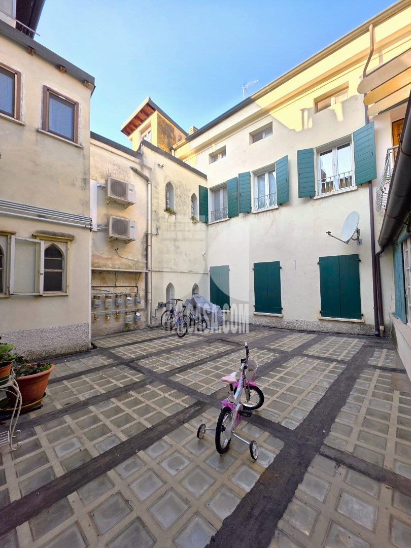 Appartamento in vendita a Mantova