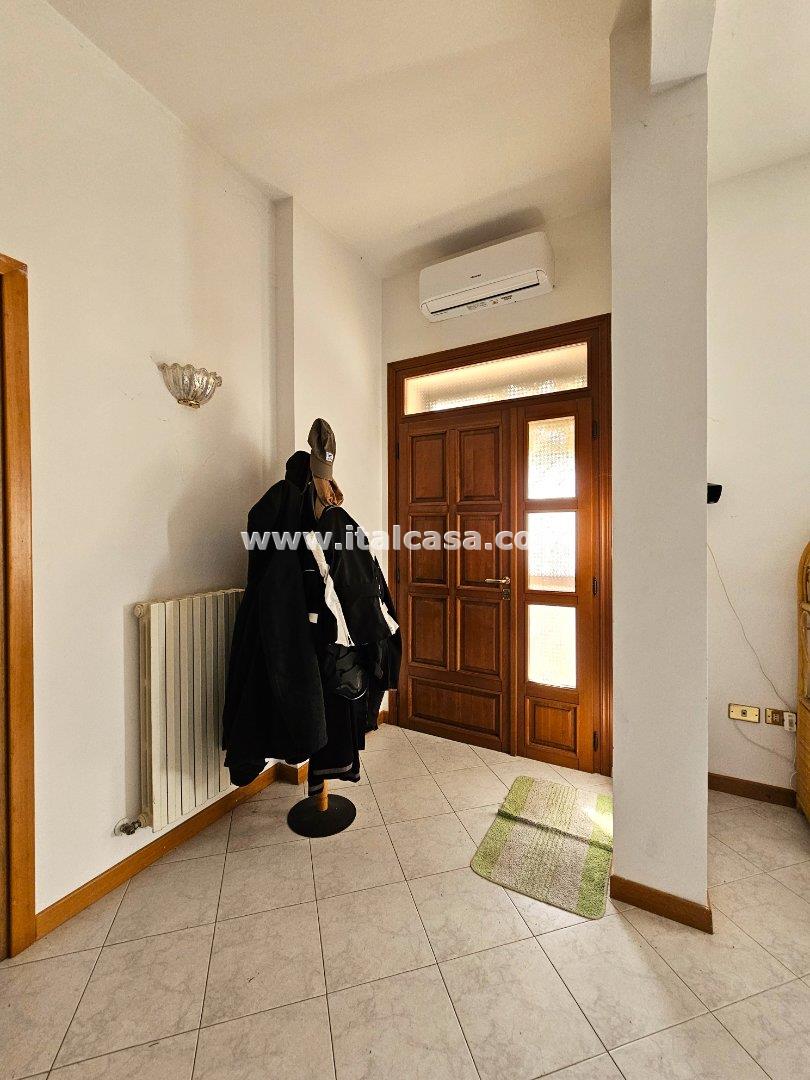 Villa Unifamiliare in vendita a Bagnolo San Vito