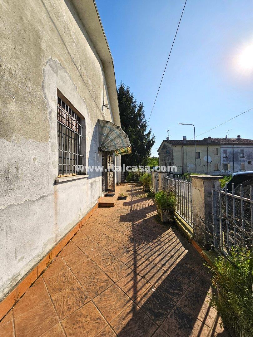 Villa Unifamiliare in vendita a Bagnolo San Vito