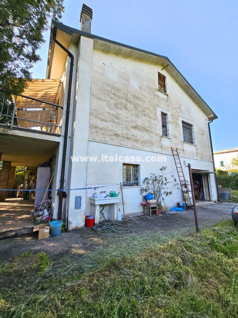 Villa Unifamiliare in vendita a Bagnolo San Vito