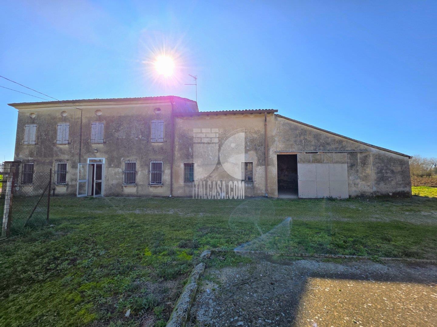 Casa Unifamiliare in vendita a Borgo Virgilio