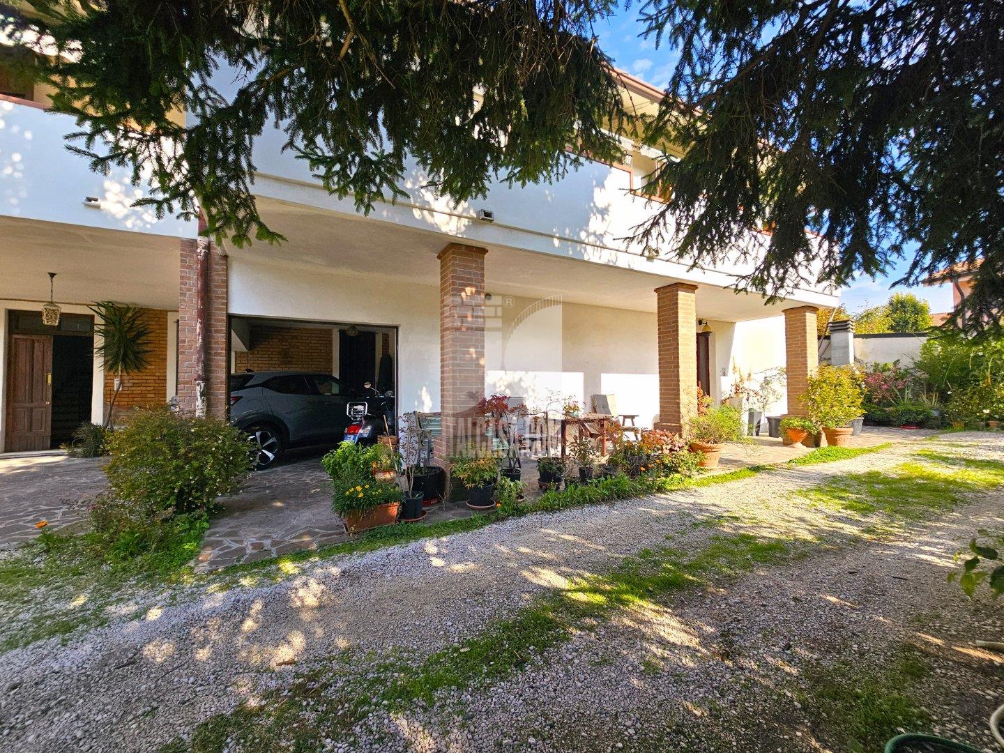 Villa Unifamiliare in vendita a Borgo Virgilio