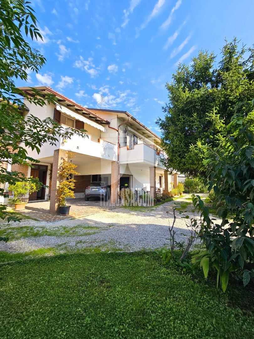 Villa Unifamiliare in vendita a Borgo Virgilio
