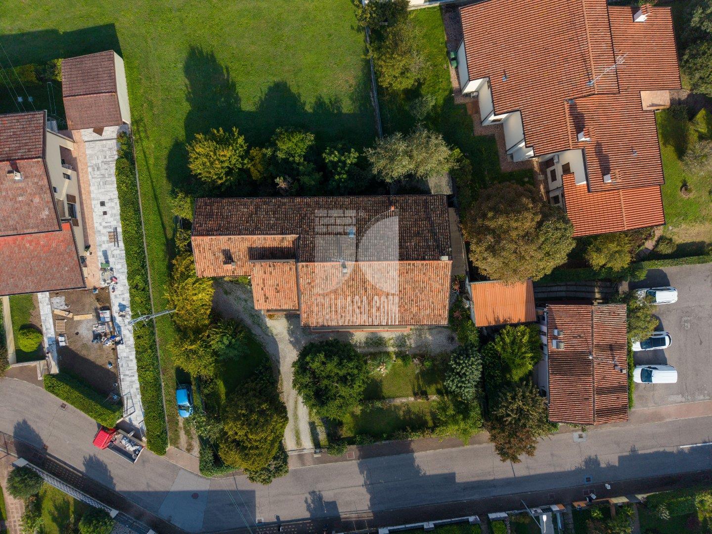 Villa Unifamiliare in vendita a Borgo Virgilio