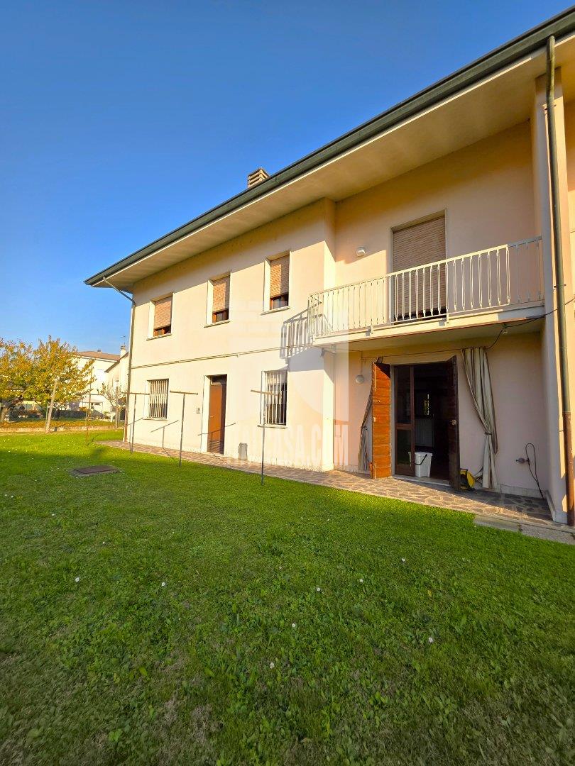 Villa Bifamiliare in vendita a Bagnolo San Vito