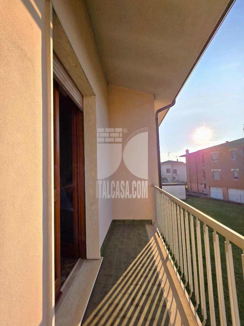 Villa Bifamiliare in vendita a Bagnolo San Vito