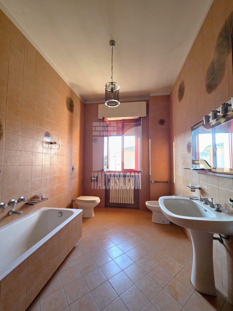 Villa Bifamiliare in vendita a Bagnolo San Vito