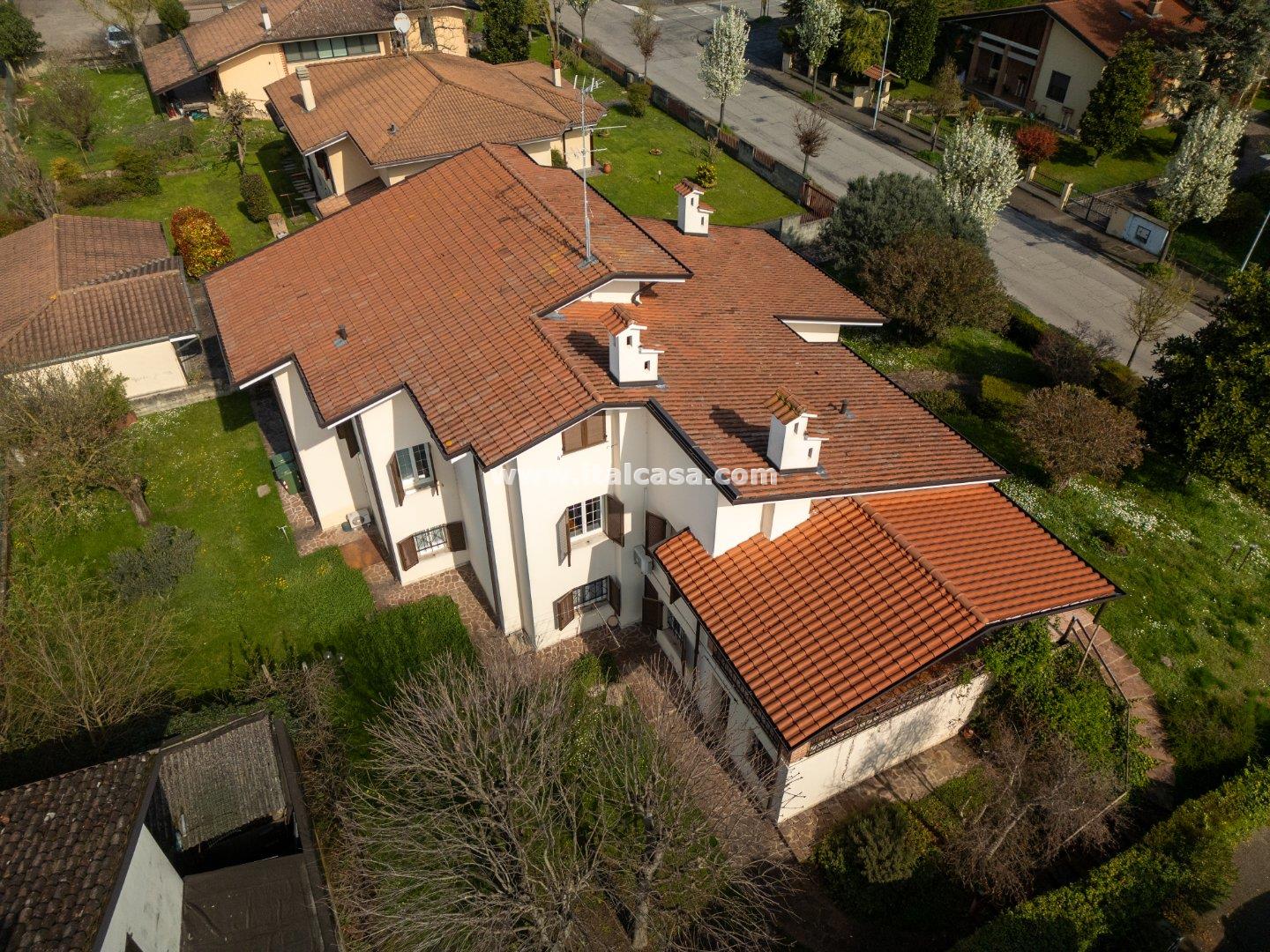 Villa Unifamiliare in vendita a Borgo Virgilio