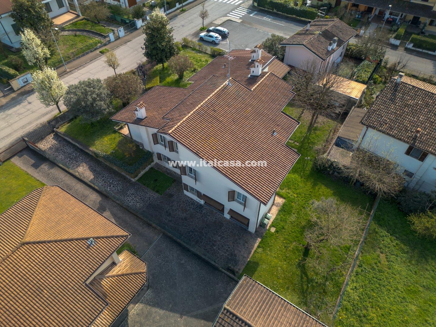 Villa Unifamiliare in vendita a Borgo Virgilio