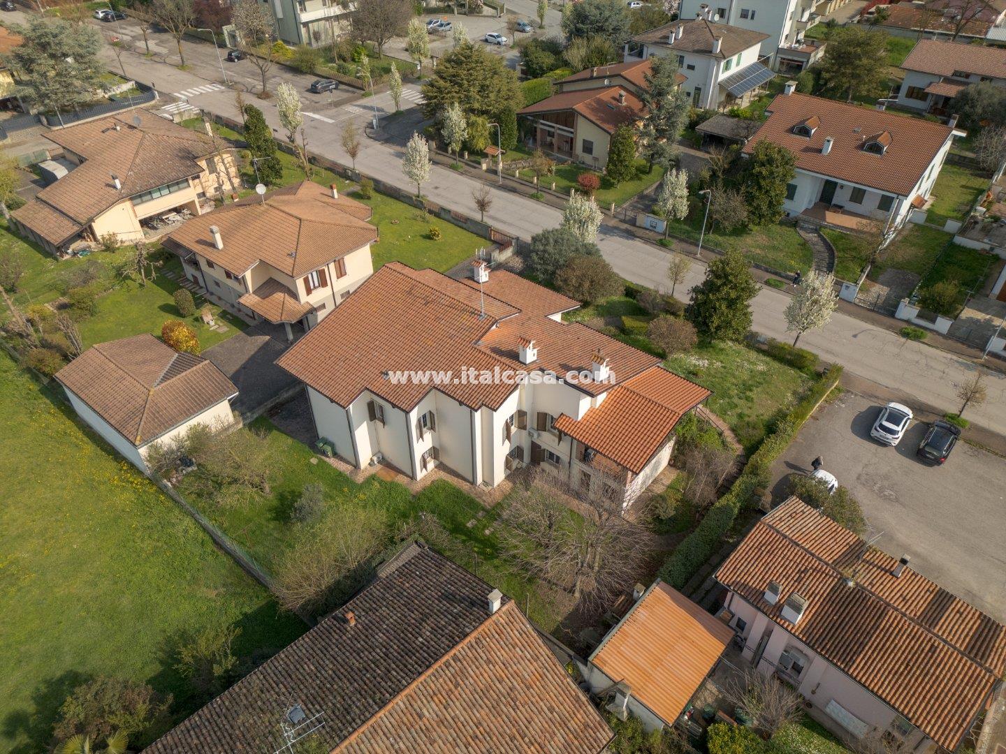 Villa Unifamiliare in vendita a Borgo Virgilio