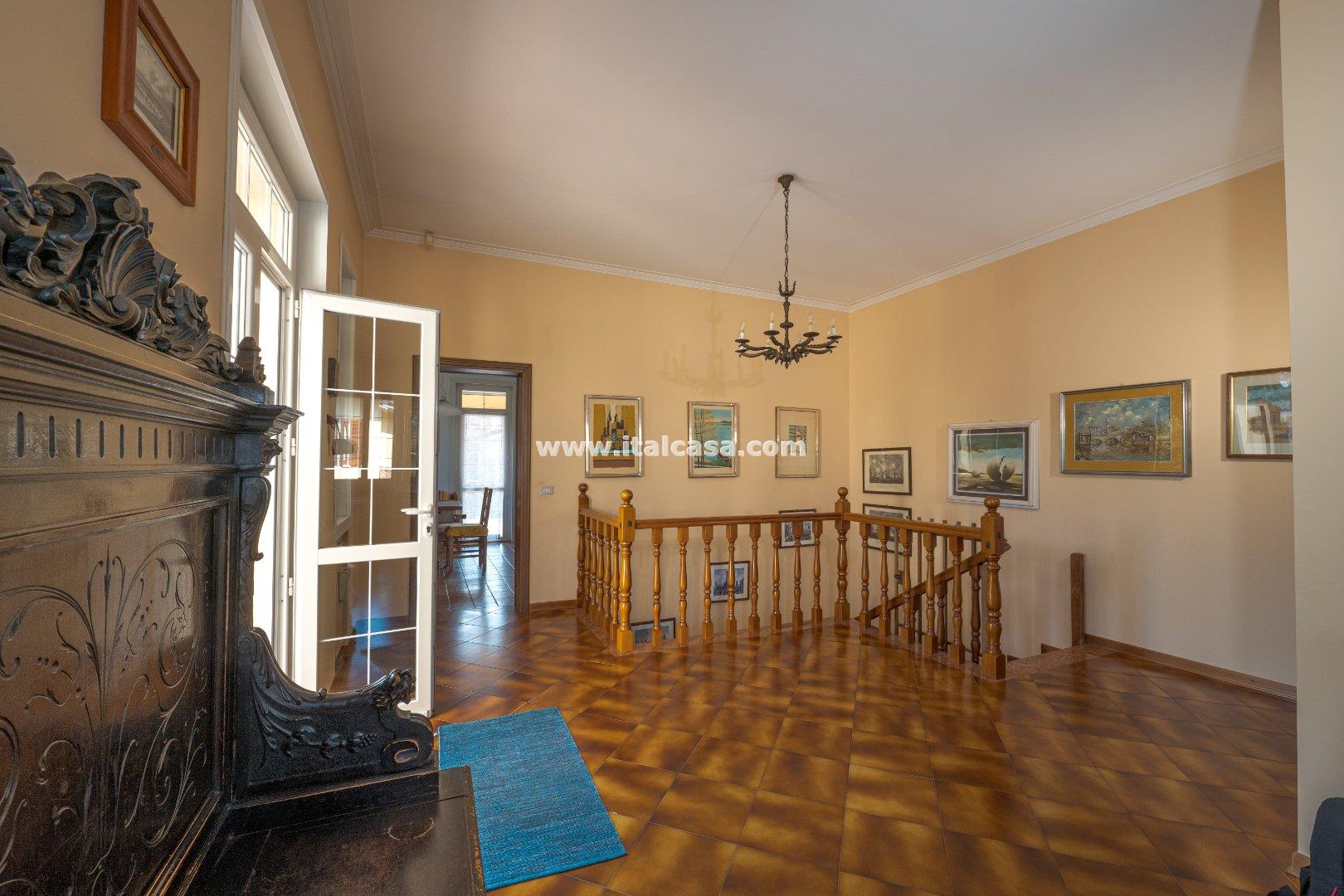 Villa Unifamiliare in vendita a Borgo Virgilio