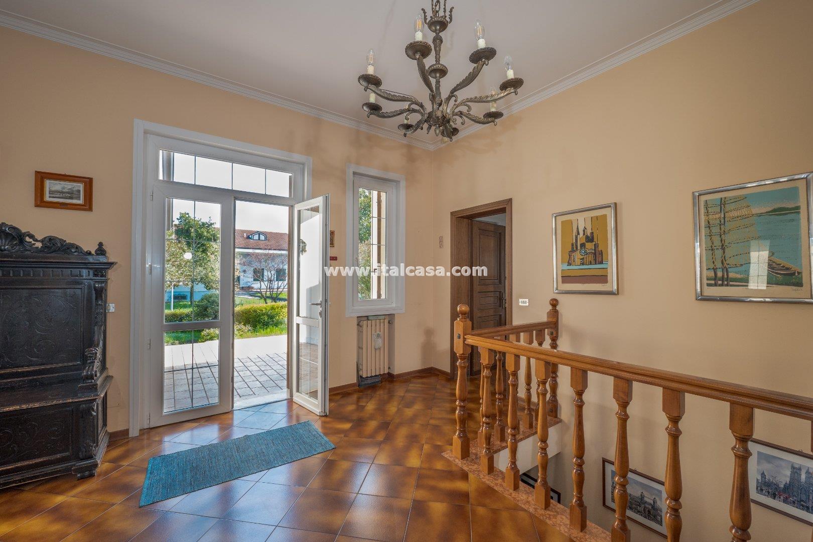 Villa Unifamiliare in vendita a Borgo Virgilio