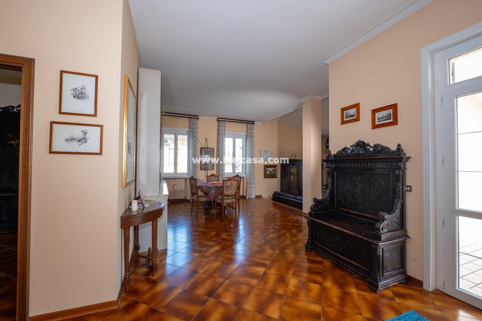 Villa Unifamiliare in vendita a Borgo Virgilio