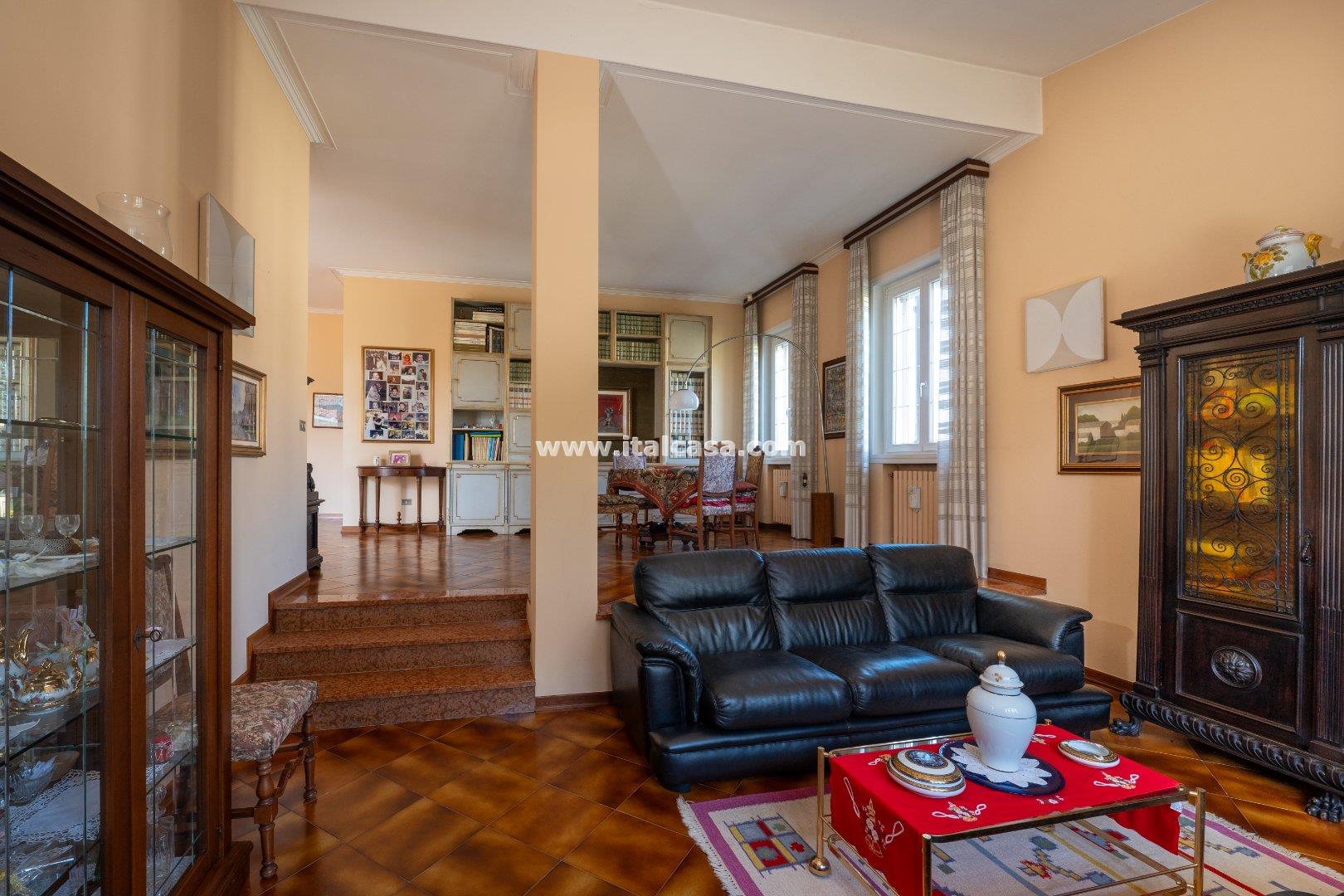 Villa Unifamiliare in vendita a Borgo Virgilio
