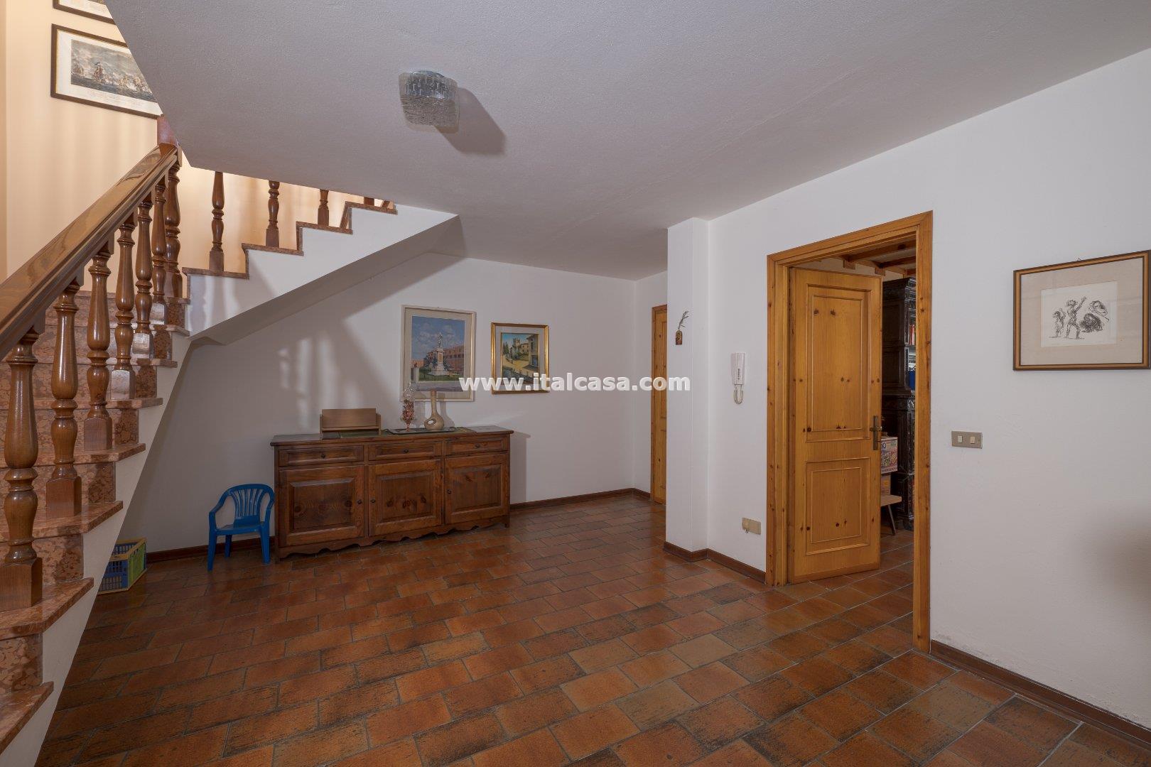 Villa Unifamiliare in vendita a Borgo Virgilio