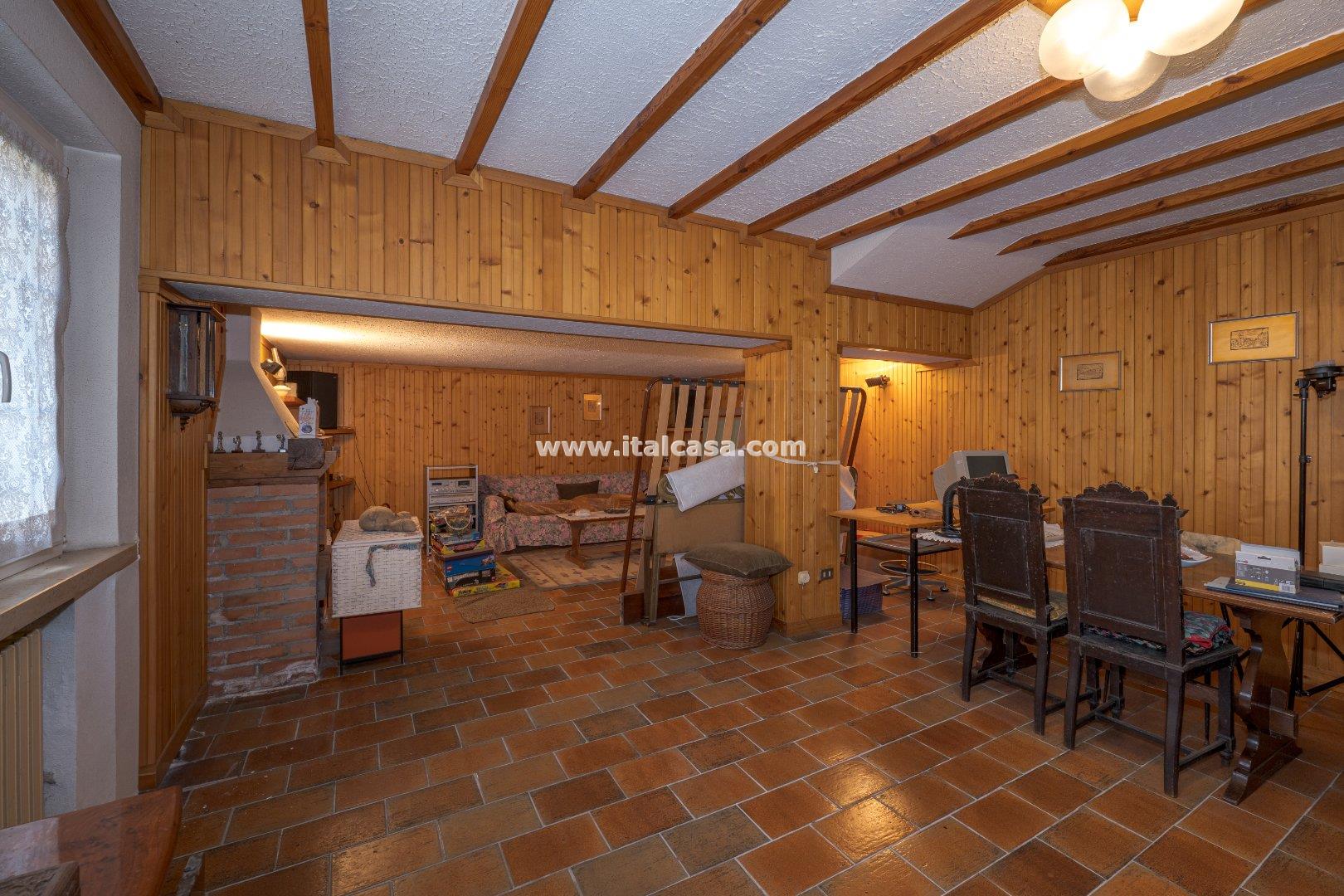 Villa Unifamiliare in vendita a Borgo Virgilio