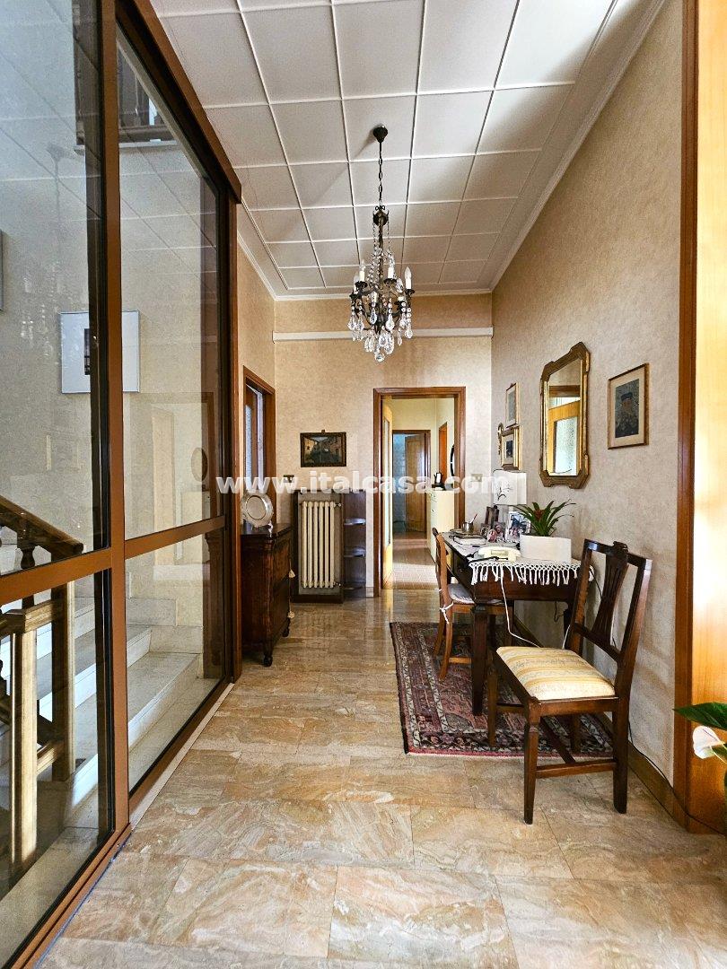 Villa Unifamiliare in vendita a Borgo Virgilio
