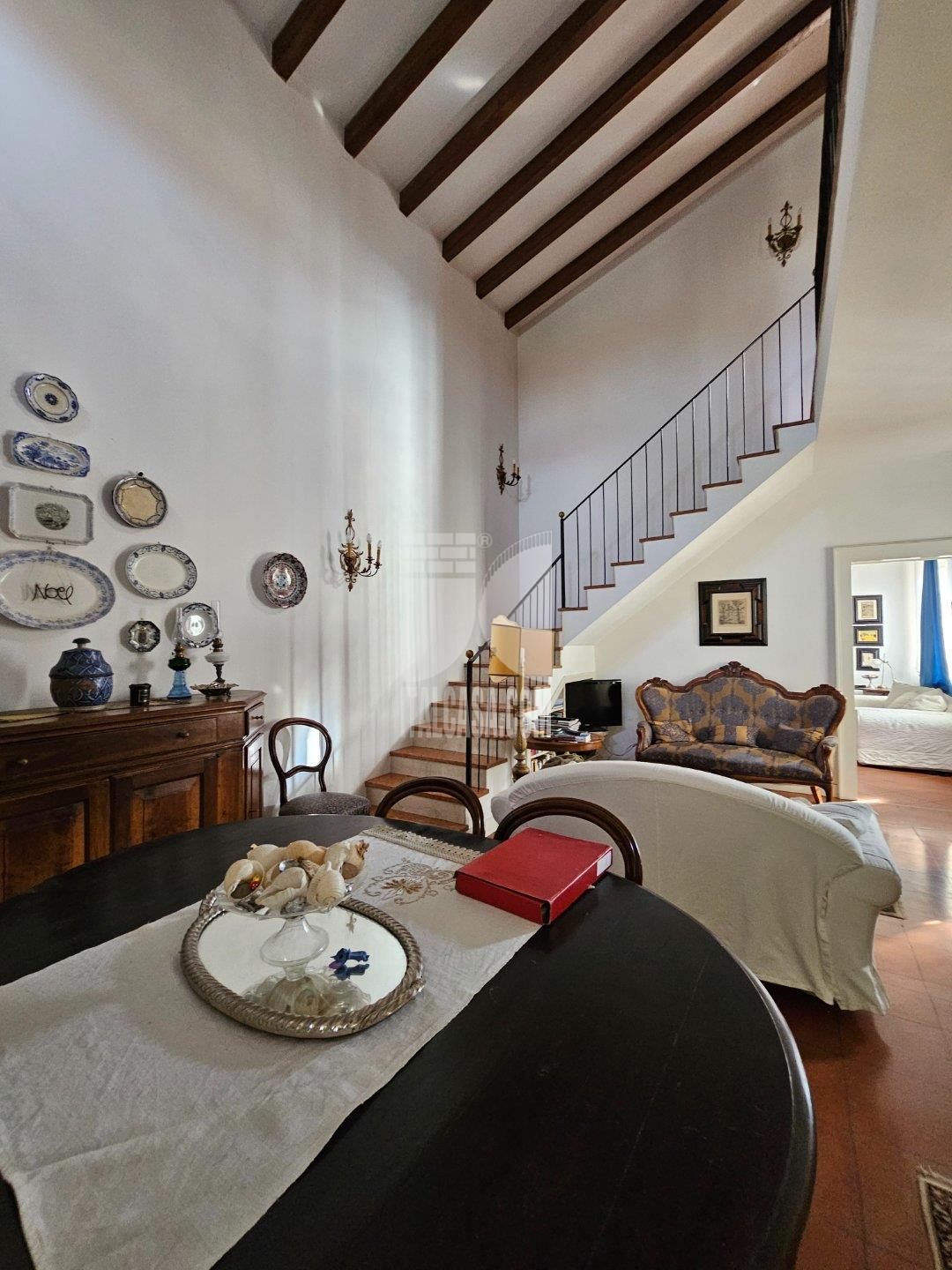Villa Unifamiliare in vendita a Borgo Virgilio