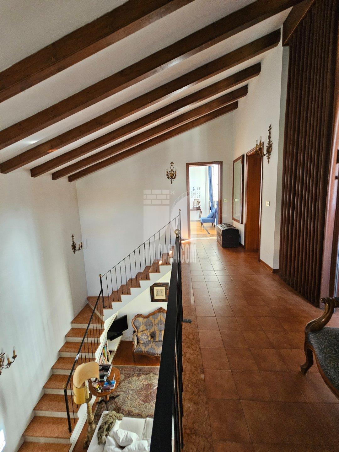 Villa Unifamiliare in vendita a Borgo Virgilio