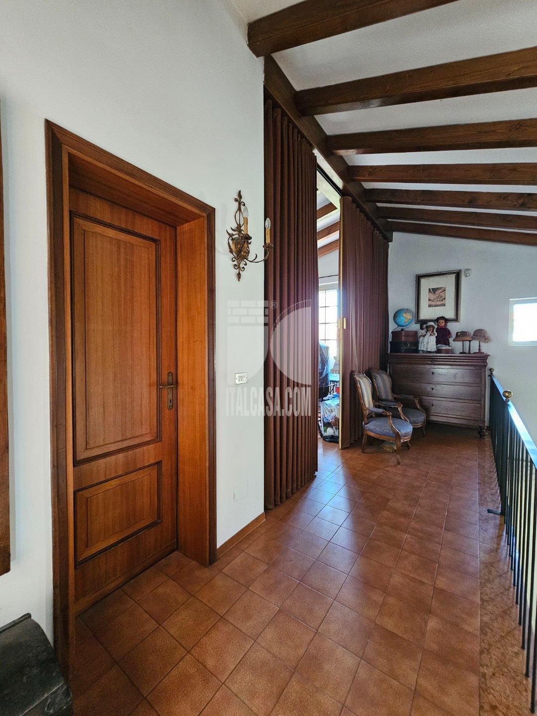 Villa Unifamiliare in vendita a Borgo Virgilio