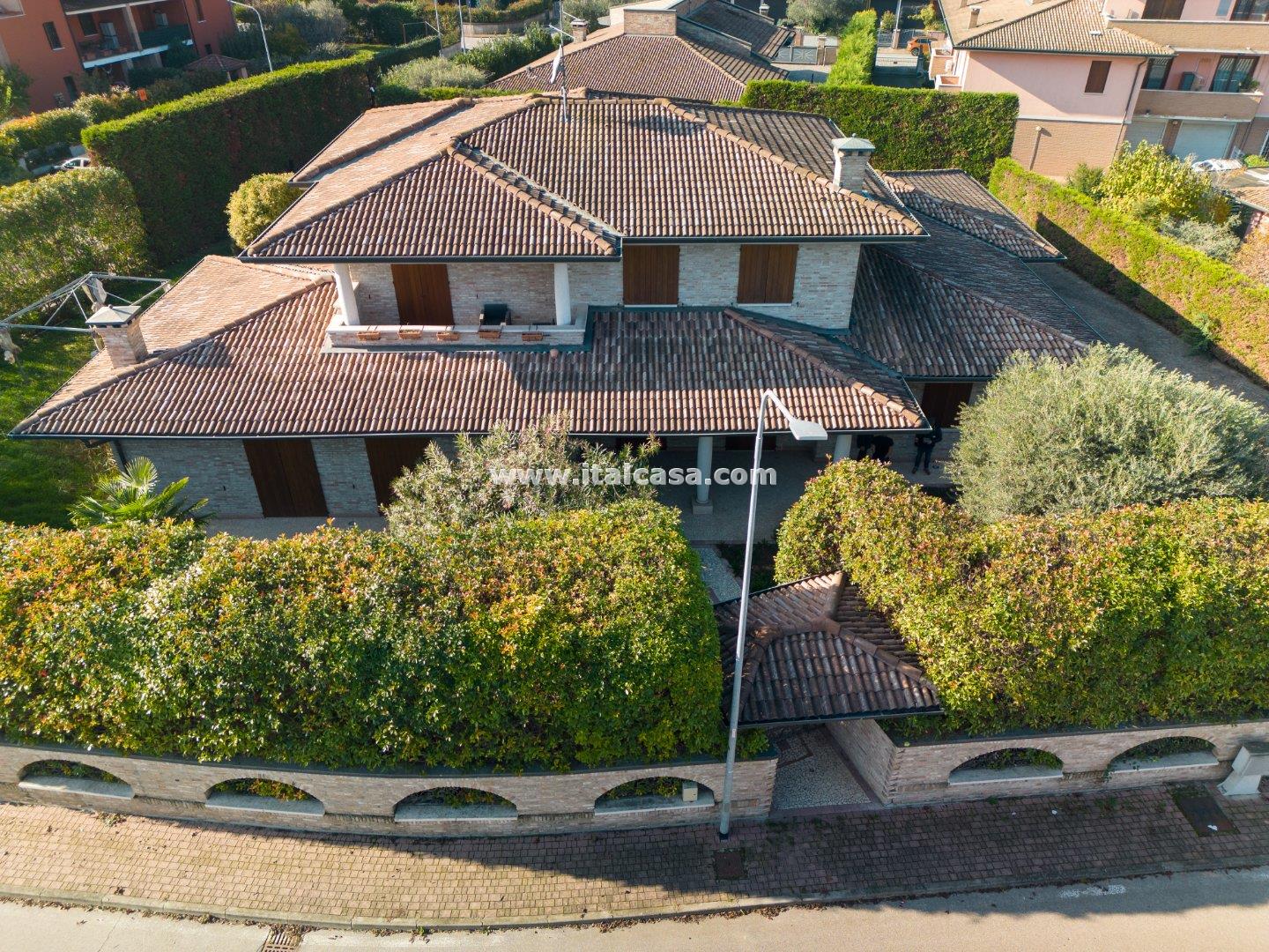 Villa Unifamiliare in vendita a Borgo Virgilio