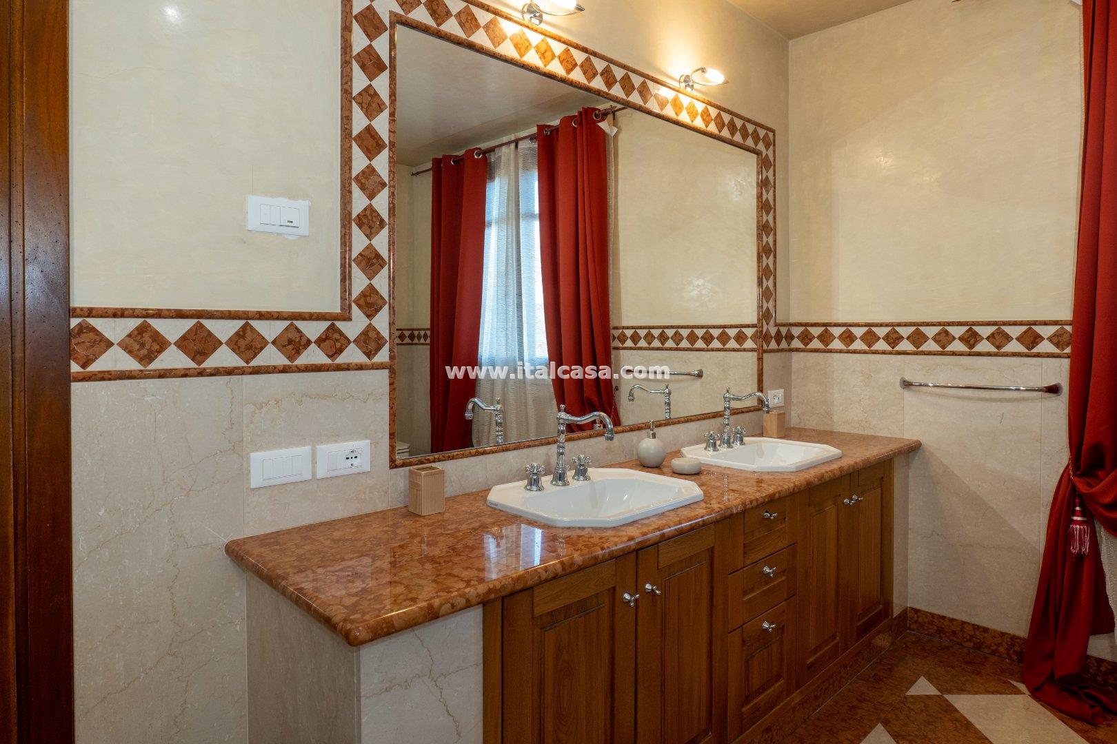 Villa Unifamiliare in vendita a Borgo Virgilio