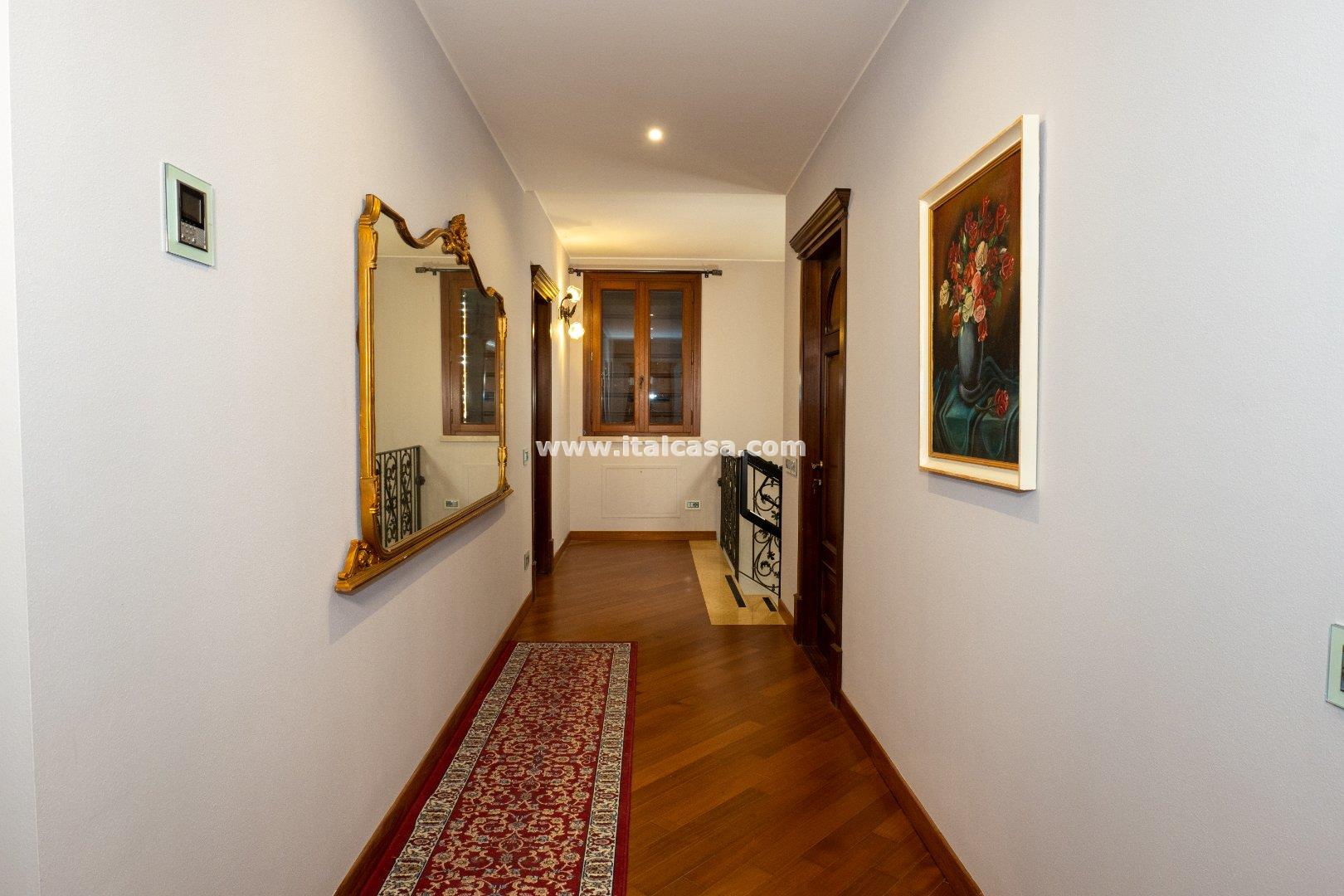 Villa Unifamiliare in vendita a Borgo Virgilio