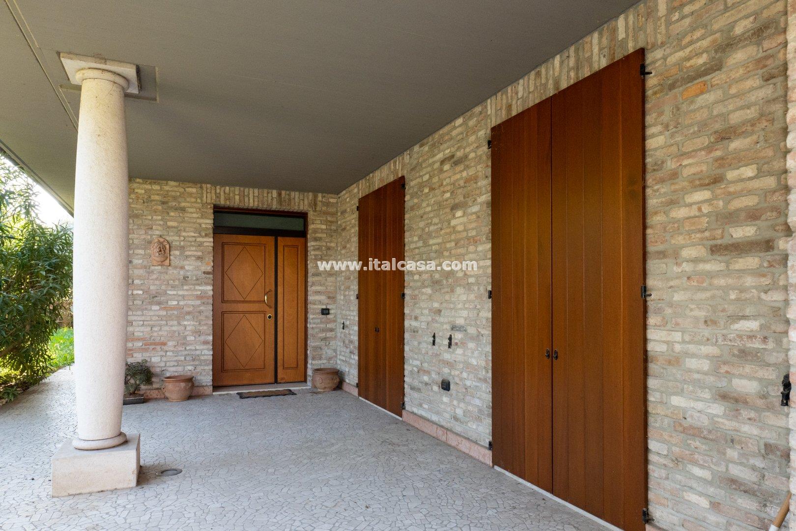 Villa Unifamiliare in vendita a Borgo Virgilio