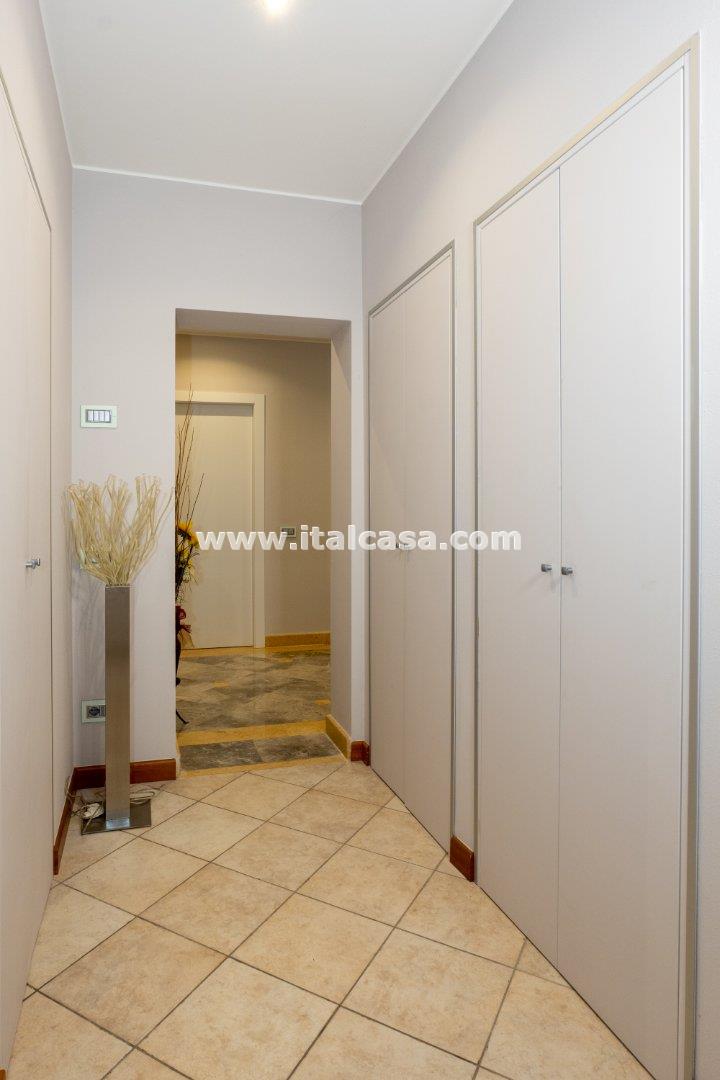 Villa Unifamiliare in vendita a Borgo Virgilio
