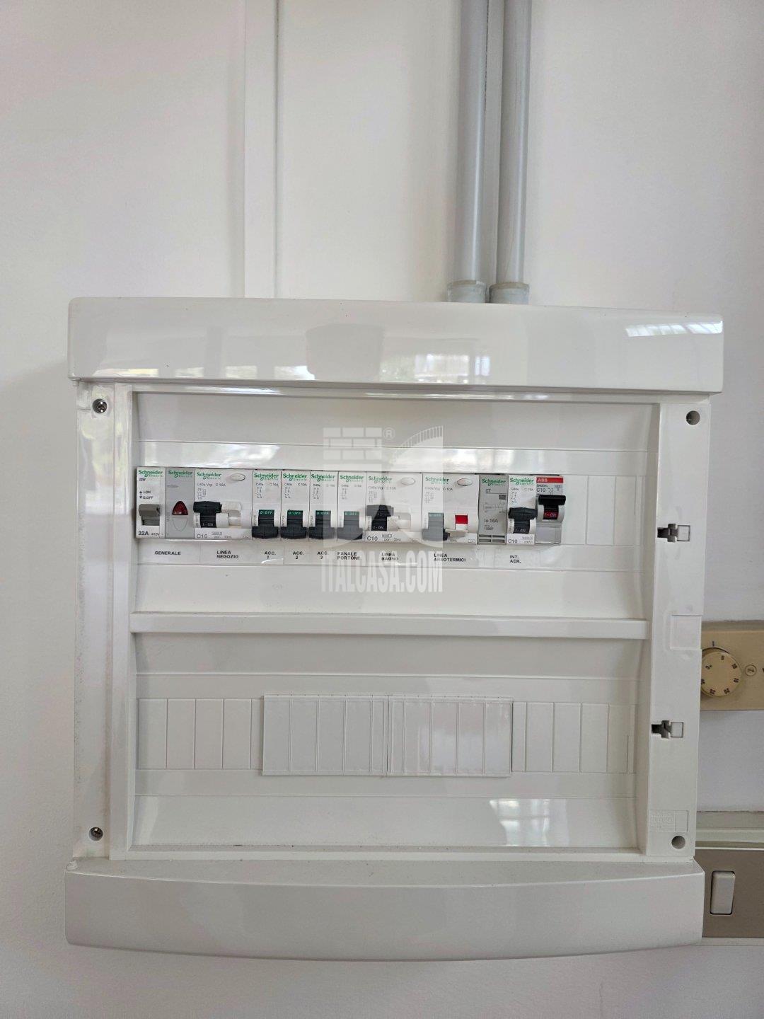 Negozio in vendita a Borgo Virgilio