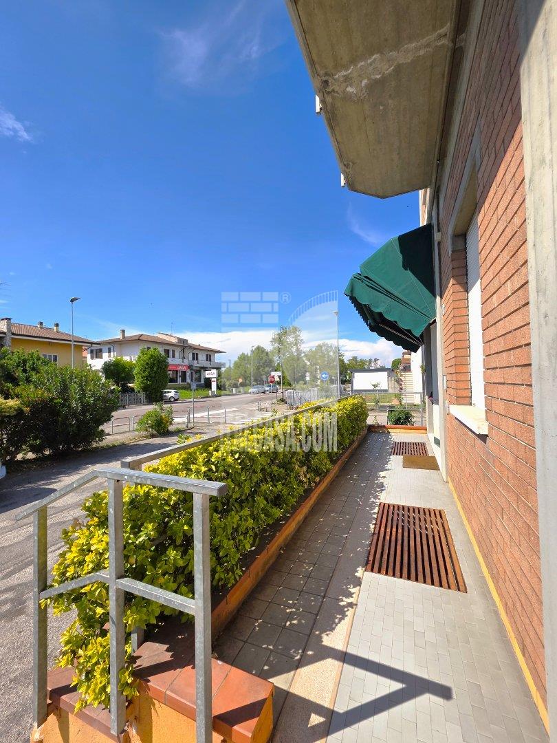 Negozio in vendita a Borgo Virgilio
