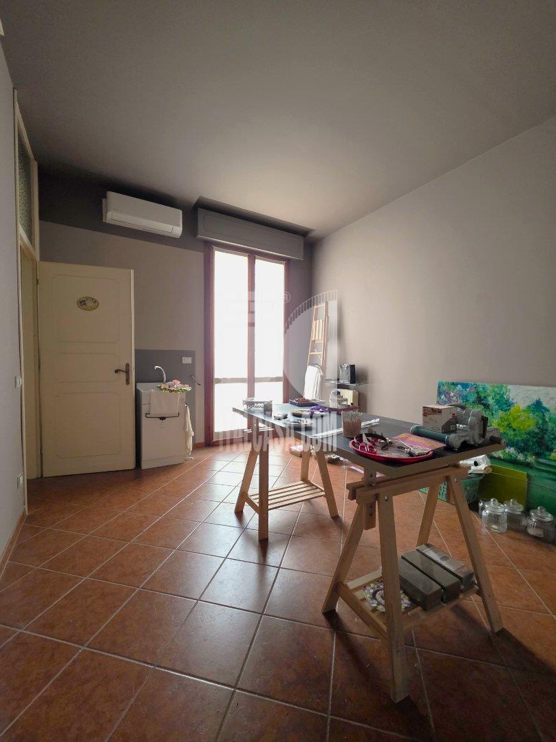 Negozio in vendita a Borgo Virgilio
