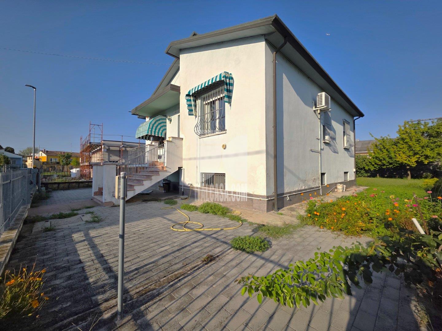 Villa Unifamiliare in vendita a Borgo Virgilio