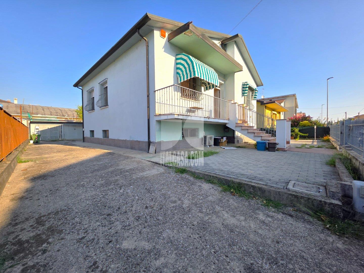 Villa Unifamiliare in vendita a Borgo Virgilio