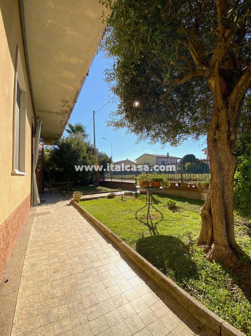 Villa Unifamiliare in vendita a Curtatone