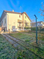 Villa Bifamiliare in vendita a Borgo Virgilio