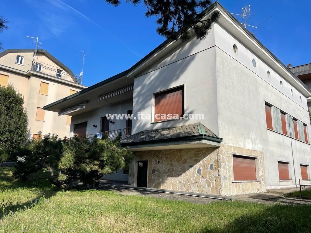 Villa Unifamiliare in vendita a Treviglio