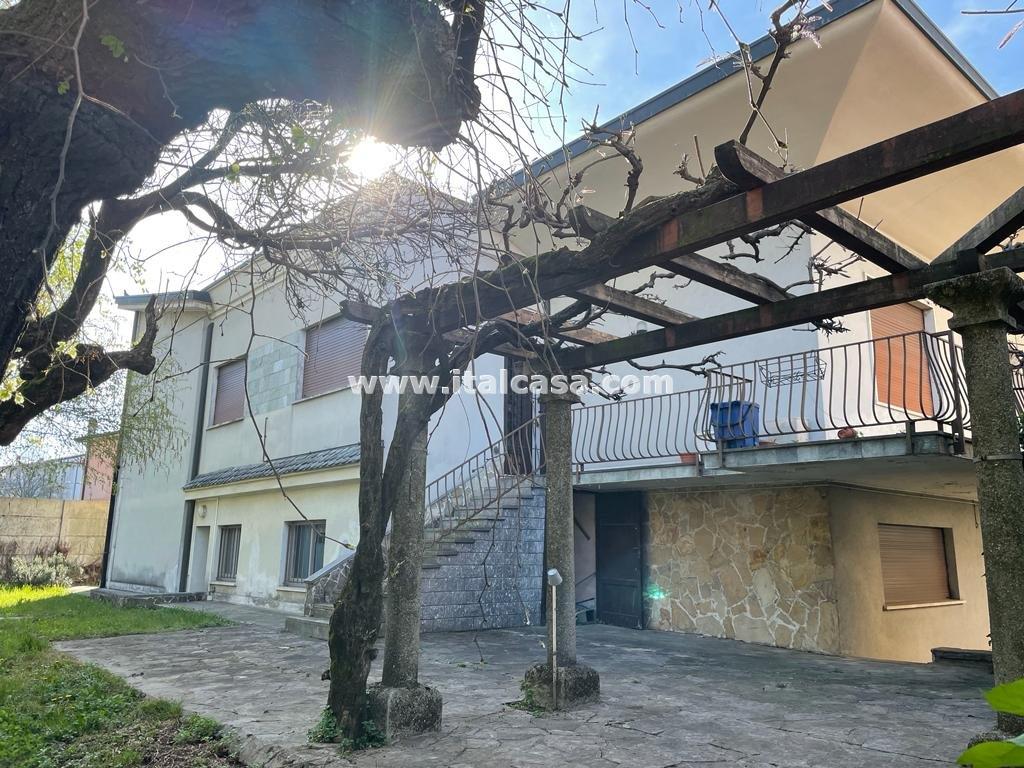 Villa Unifamiliare in vendita a Treviglio