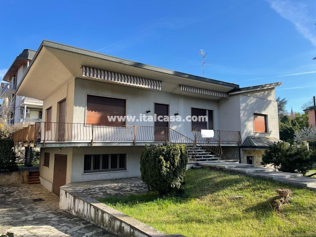 Villa Unifamiliare in vendita a Treviglio