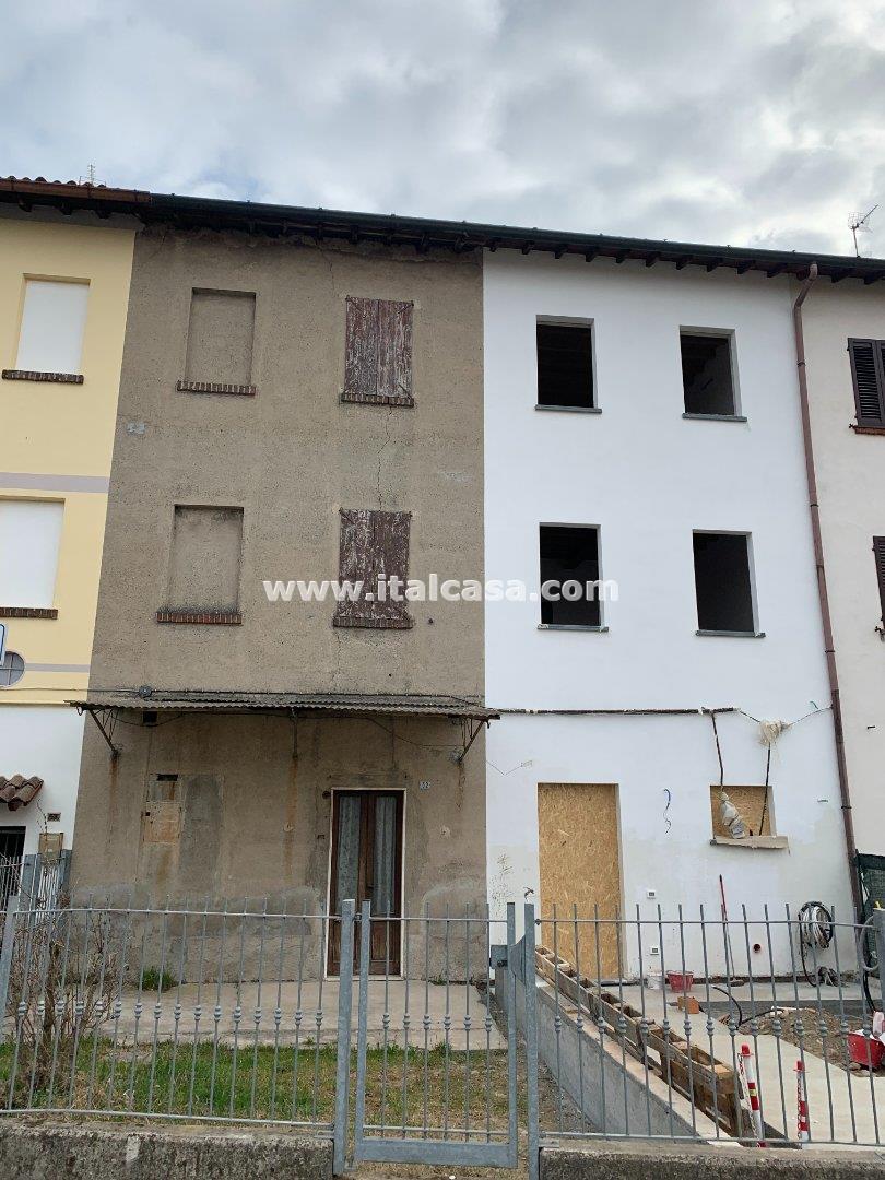 Casa Rustica in vendita a Pontirolo Nuovo