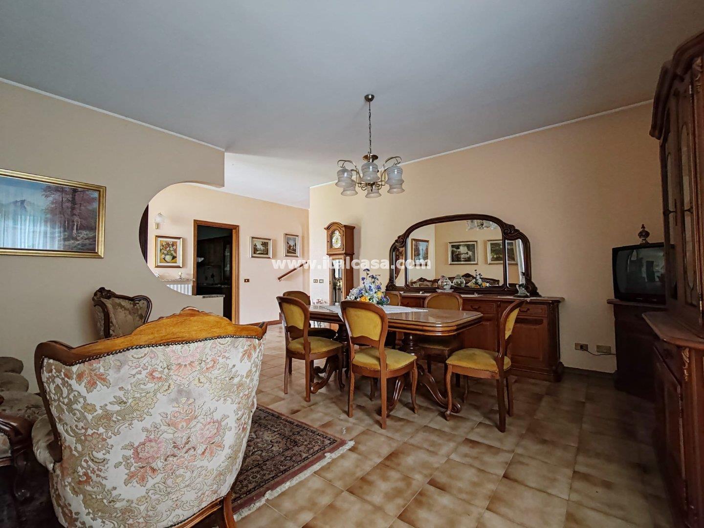 Villa Unifamiliare in vendita a Treviglio