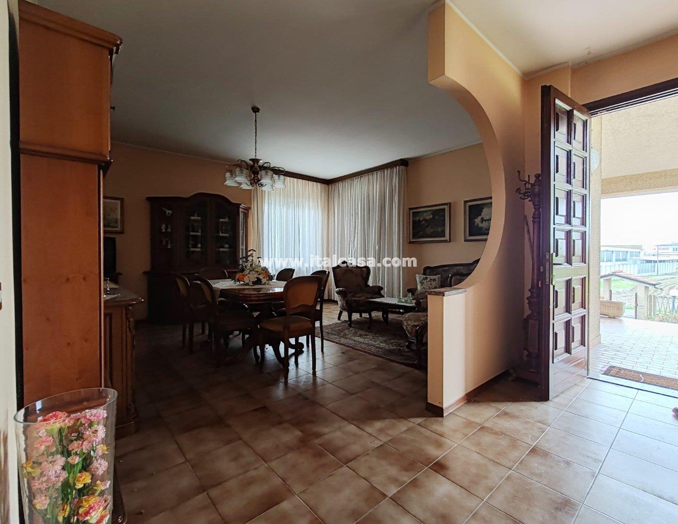 Villa Unifamiliare in vendita a Treviglio