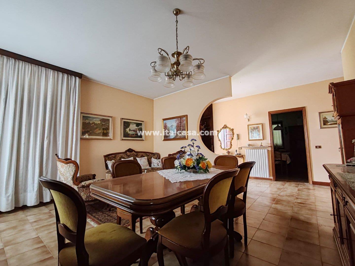Villa Unifamiliare in vendita a Treviglio